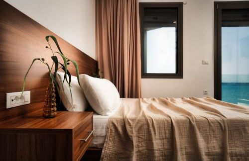 Violet Beach Front Private Villa - Foto 16