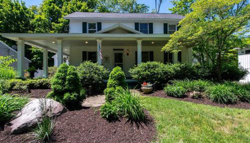 The Maple House Fully Fenced-in Yard! - Foto 3