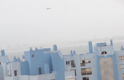 Tiny apartment on the roof touching Gibraltar - Foto 15