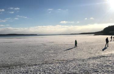 Drewniany domek nad Miedwiem - Foto 69