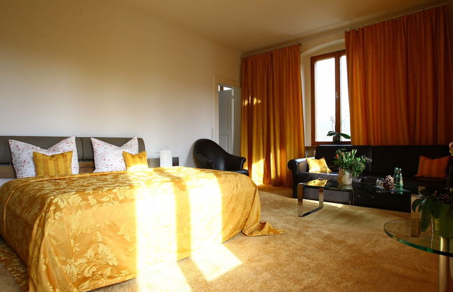 Schloss Weißenburg - Photo 76