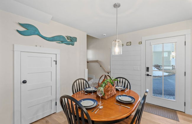 Lady of The Lake - Photo 59