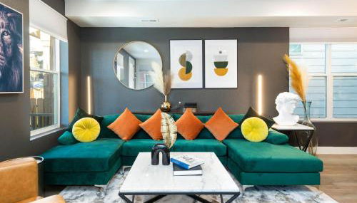 Stunning 3BD 3.5 BA - 10 Min to Downtown! Garage! - Foto 3