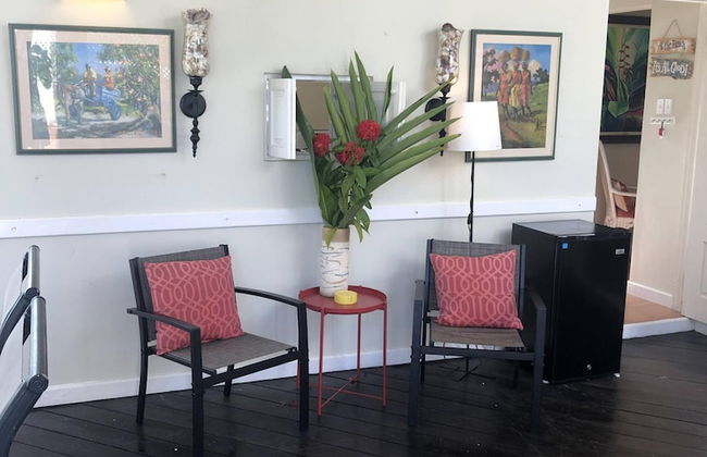 Dreamin Villa - 3 B R Beachfront w Staff - Photo 19