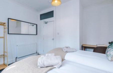 2 Bed apartment, sleeps up to 5 - Foto 10