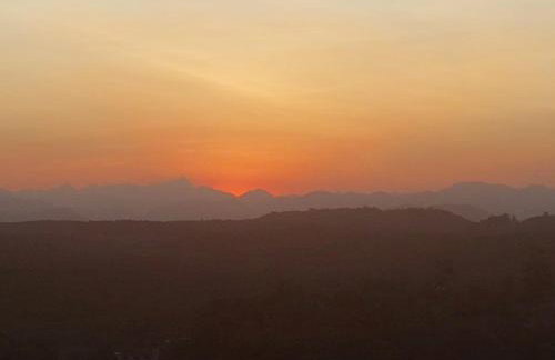 Apartamento aconchegante, linda vista e com garagem - Foto 26