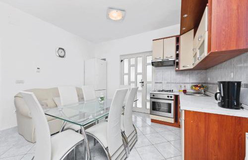 Villa Almas with swimming pool, tennis court, sauna, gym, grill house - Foto 41