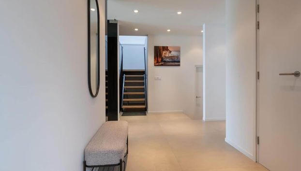 Attractive Villa With Jetty - Foto 2, Recepción