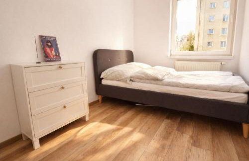 Metro Bemowo dwa pokoje z balkonem - Photo 7