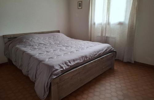 Villa avec piscine sur terrain clôt - Photo 30