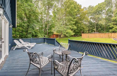 Bethel Woods Retreat - wPool, Hot Tub & Arcade! - Foto 21