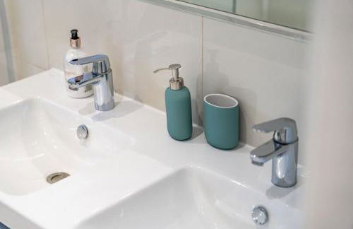 Nancy's 3 bedroom house near Heathrow Airport - Foto 29