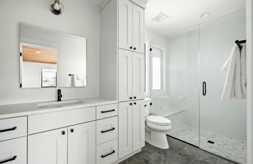 Luxe 3-Story Retreat - Chefs Kitchen and Firepit - Foto 30