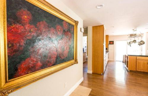 Serene Vineyard Chateau with Pool, Hot Tub, BBQ - Foto 39