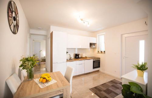 Apartmani Lelu - Photo 17