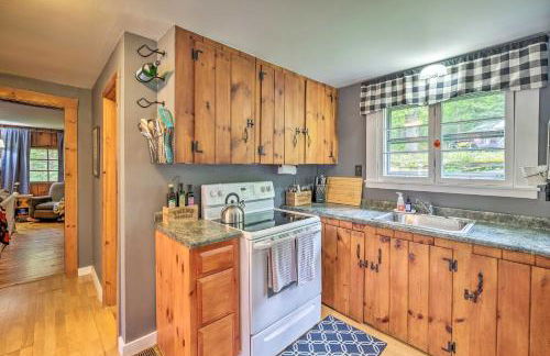 Charming Wilmington Cabin, 8 Mi to Mt Snow! - Foto 13