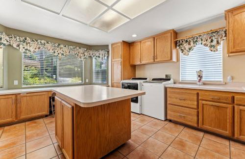 Lakeside Mansion Waterfront 34 beds Boat ramp - Foto 18
