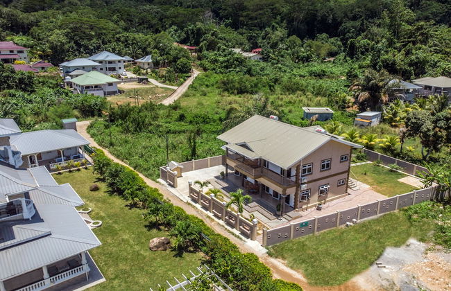 Flora's Self Catering - Foto 20