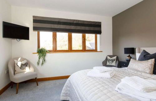 Serene Riverside: 6BR Luxury Retreat in Curdridge - Photo 50