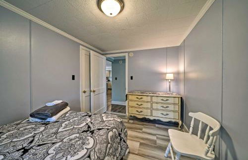 Boat and Ski Home on Edinboro Lake with Grill! - Foto 15