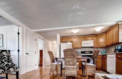 Recently Renovated LBI Apt with Deck on Beach Block! - Foto 8
