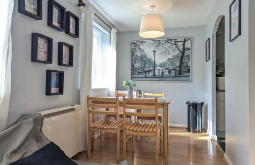 Vintage 2-Bed City Centre Gem Free Parking - Foto 14