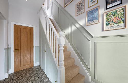 Stylish 4 bed home in Old Trafford next to MUFC - Foto 46