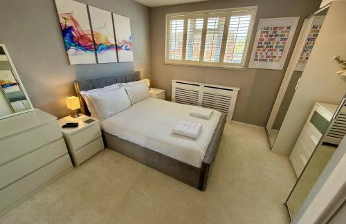 Fantastic 2-Bed House with Parking - Hosted by Hutch Lifestyle - Foto 28