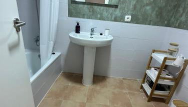 Luminoso y tranquilo apartamento con jardin en campo de Golf Valle del Este - Foto 3