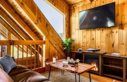 Splashtacular: Indoor Pool~Gorgeous Views~HotTub~GameRoom~Resort - Photo 40