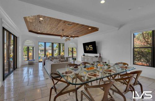 Villa Rhodes Palatial Waterfront Beach Estate - Photo 76