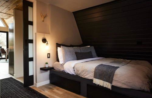 Modern A-frame w/ hot tub + view - Foto 45