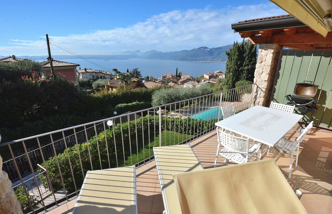 Apartment Bardino with Pool - Photo 9