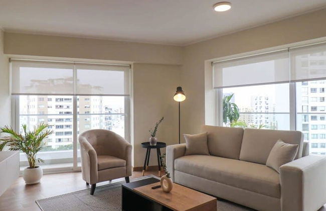 w Deluxe 2BR w Panoramic Terrace in Miraflores - Foto 1