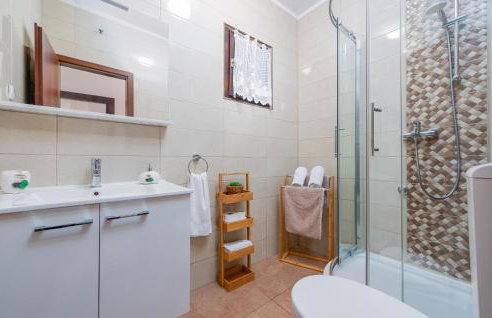 Stunning Home In Prizna With Wifi - Photo 30