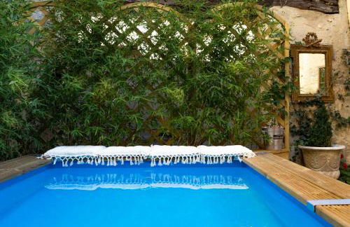 CHAMPAGNE HOUSE- Oasis de luxe & de charme - coeur de ville - 10-12 pers - piscine, cuisine d'été, patio, bar & piano - Photo 80