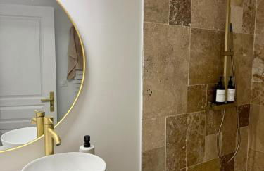 Séjour de charme au cœur de Carcassonne - Foto 4