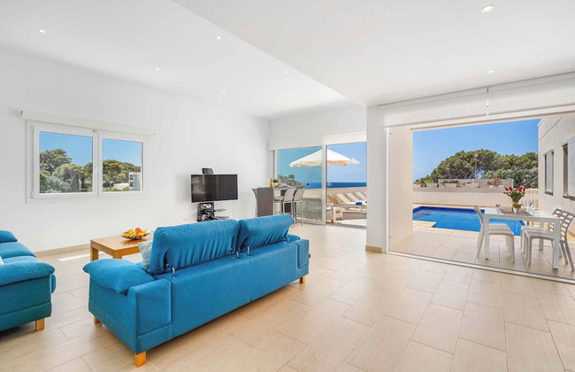 Agueda Menorca - Photo 5