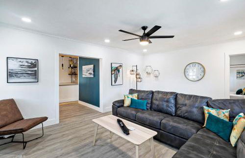 Spacious 3br 2ba Cottage Steps to Water & Downtown - Foto 2