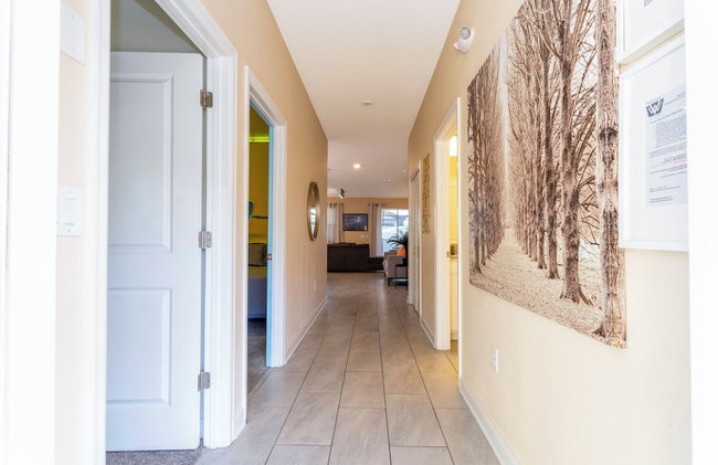 Magnificent 5Bd w/ Pool Close to Disney @Storey Lake 4800 - Foto 5