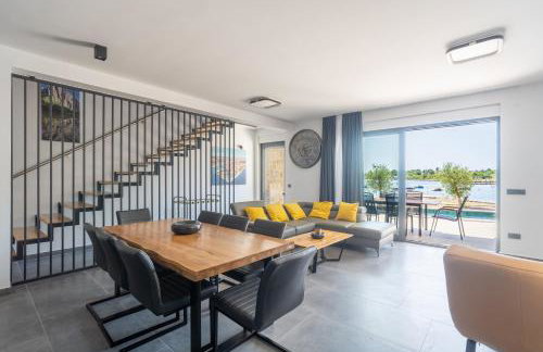 Beachfront Escape Villa Nevera - Foto 42