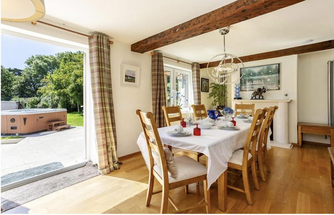 Sleeps10/18-parking-garden-pool-hottub-balcony - Foto 26