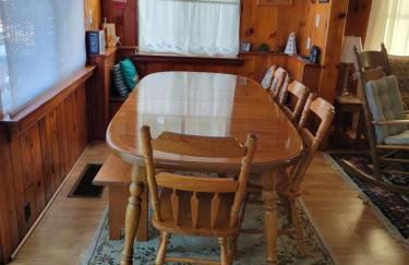 4 Seasons 4 bedroom lake level home - Foto 23