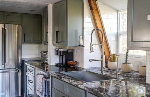 Beautiful A Frame Near Hiking And Red Rocks And Evergreen - Foto 3