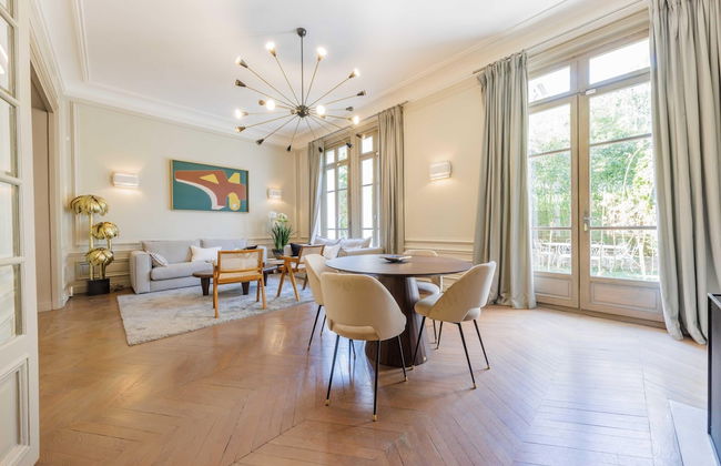 Luxury Mansion With Garden in Heart of Neuilly - Foto 32