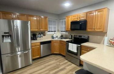 Quiet Private House w Hot Tub/Fire pit/Games - Foto 38