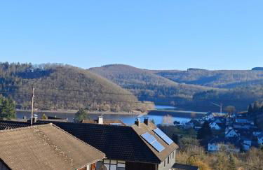 Rursee Eifel-Chalet mit Seeblick und Wellnessbereich - Foto 21