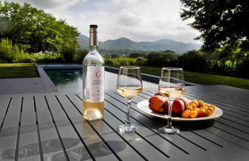 Maison basque moderne avec piscine chauffée et vue - Foto 17