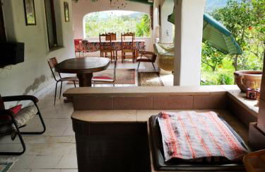 Pinnettu sardo tipica abitazione sarda in ecosistema insetti e animaletti simpatici in condivisione bagno esterno a 10metri Leggere attentamente Prima di prenotare - Foto 24