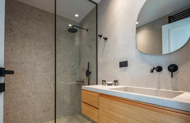 Panorama Luxury Suites - Photo 45